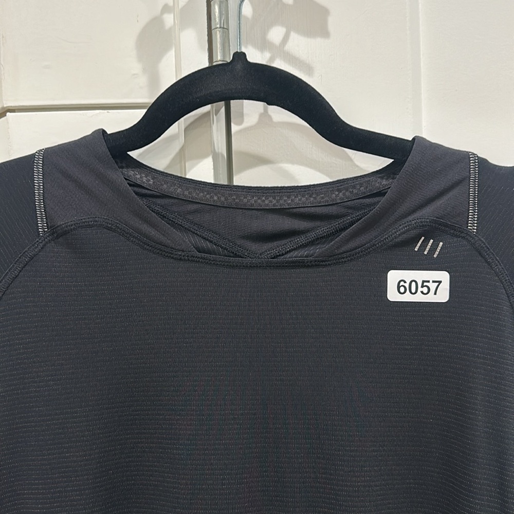 (6057) LULULEMON MENS Metal Vent Tech Short Sleeve - Picture 5 of 7